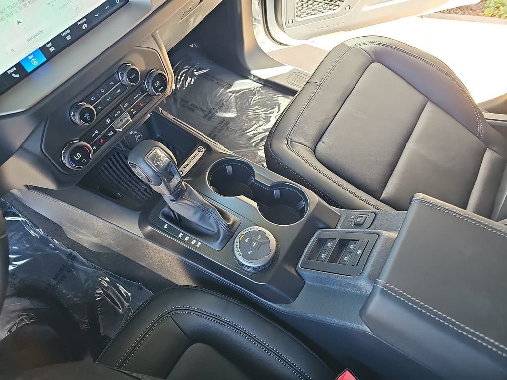 New 2026 Ford Bronco Outer Banks AWD/4WD image 24