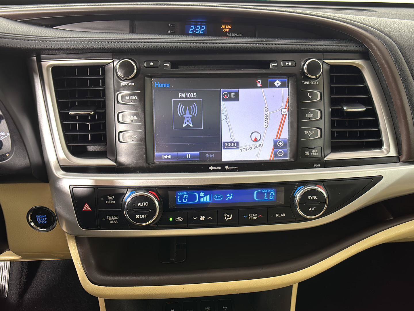 Used 2015 Toyota Highlander XLE AWD/4WD image 34