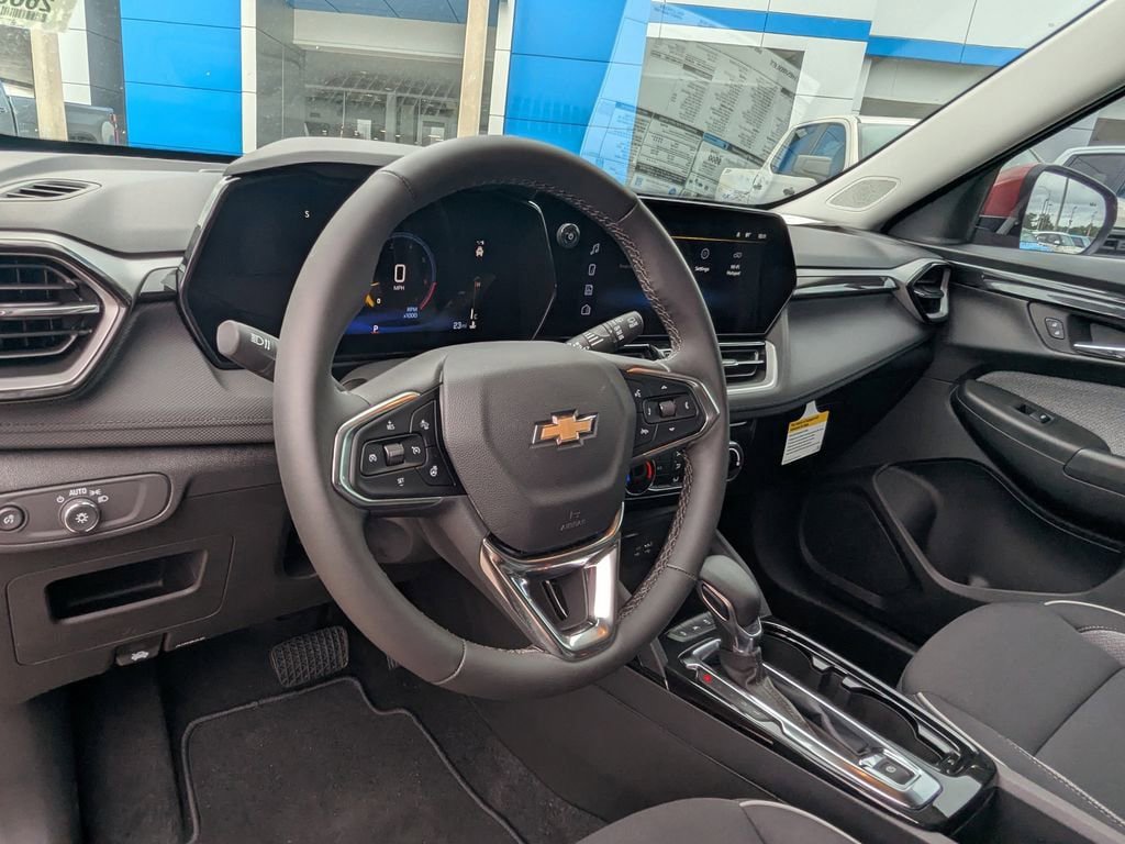 New 2026 Chevrolet TrailBlazer LT w/ LT Cold Weather Package FWD image 15
