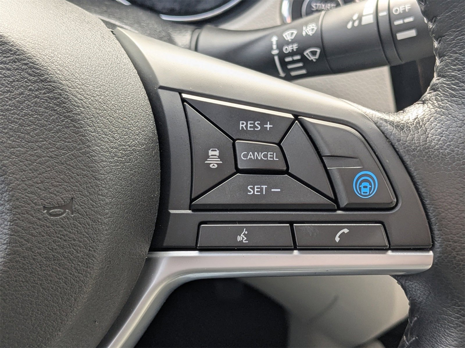 Used 2019 Nissan Rogue Sport SL w/ Premium Package image 28