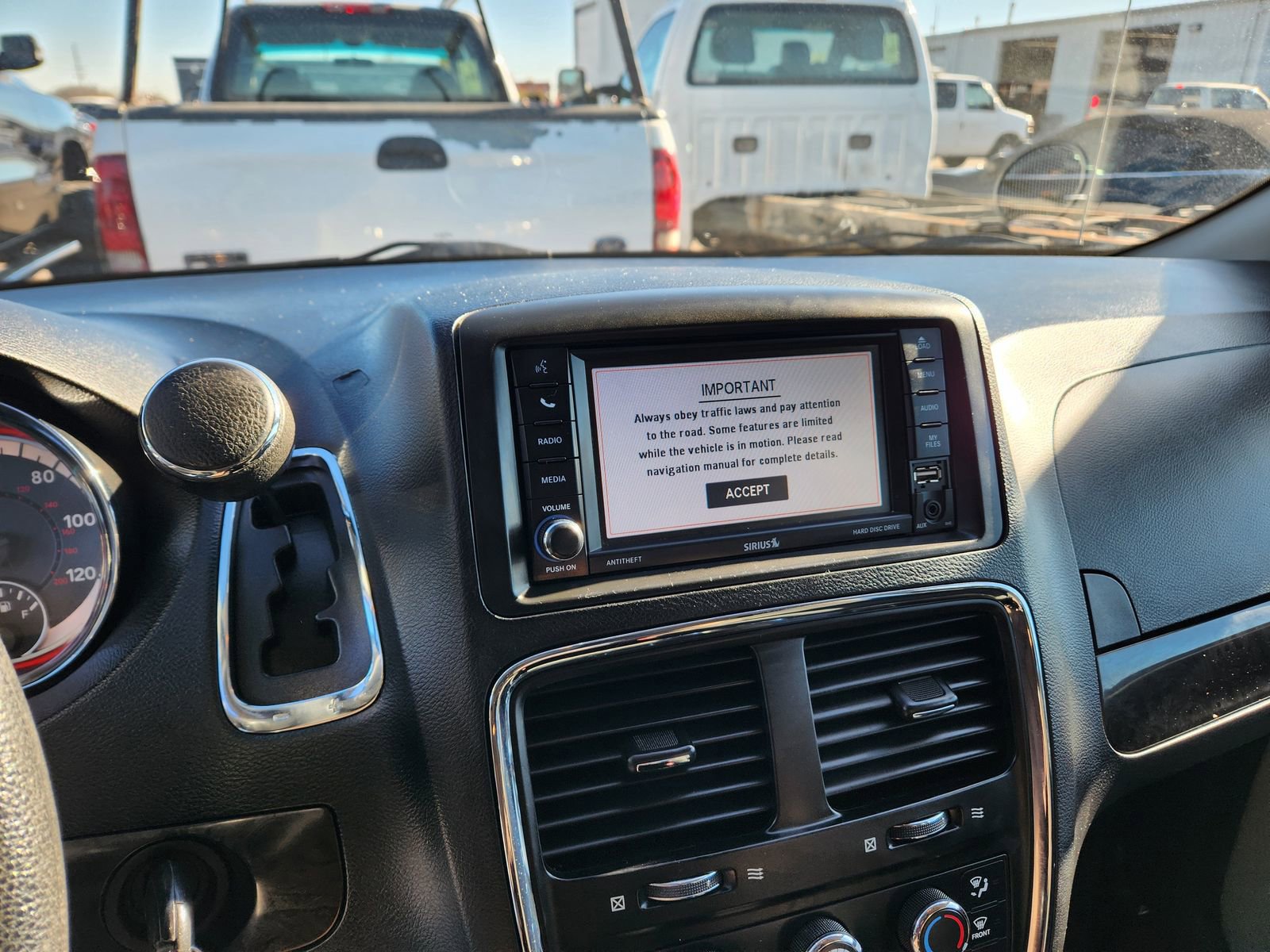 Used 2018 Dodge Grand Caravan SE image 13