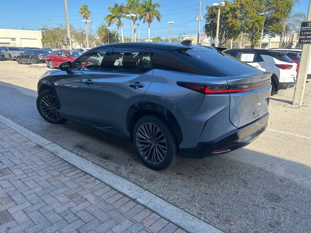 Certified 2023 Lexus RZ 450e Premium w/ Accessory Package (Z1) image 5