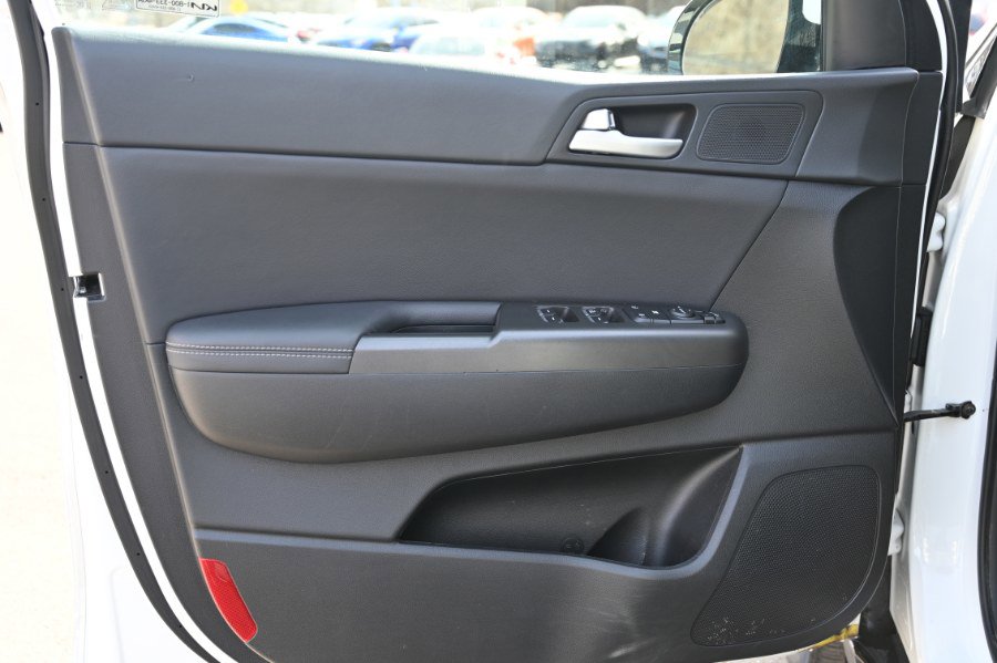 Used 2022 Kia Sportage Nightfall Edition image 22
