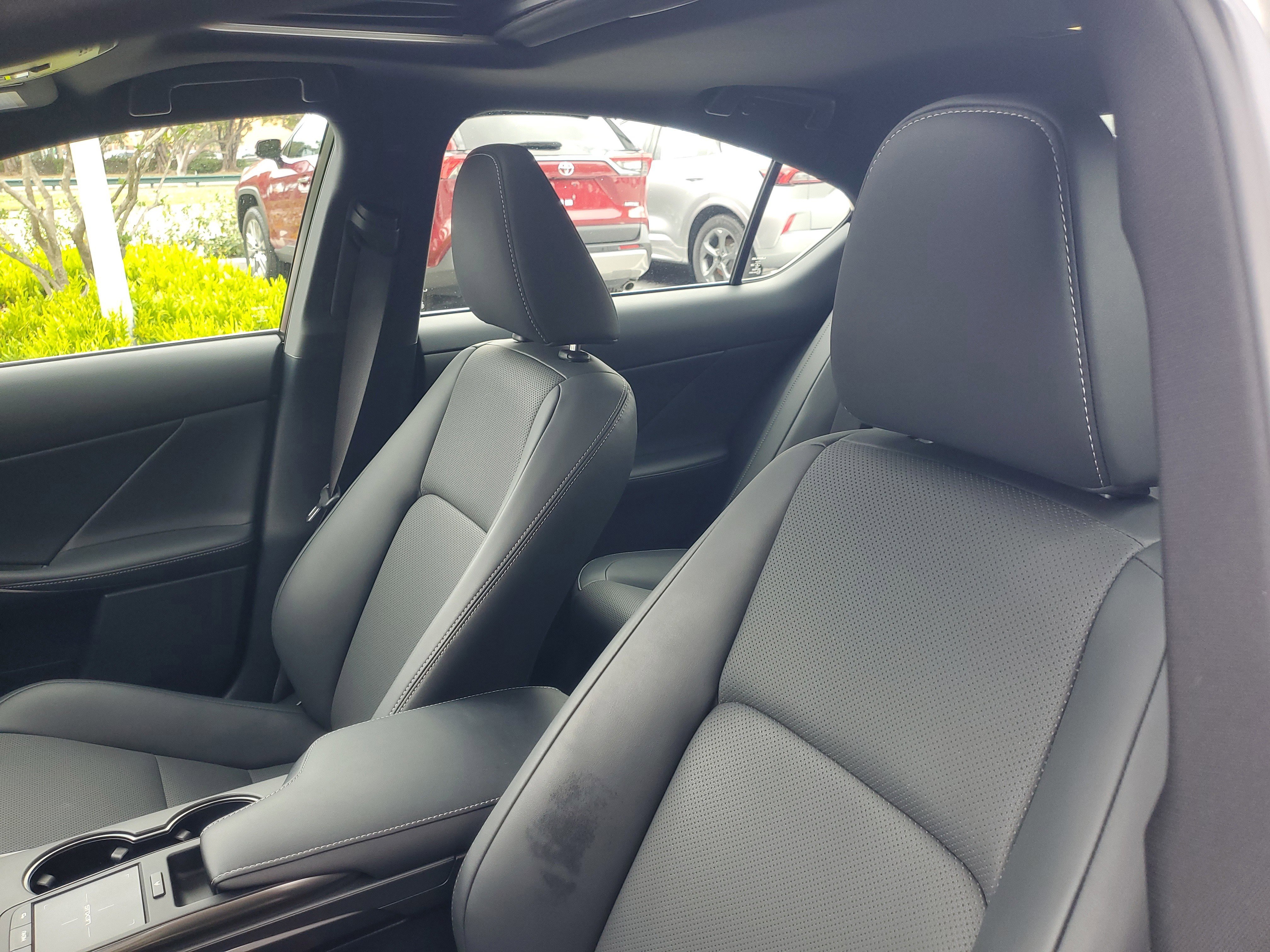 Certified 2023 Lexus IS 300 w/ Comfort Package image 17