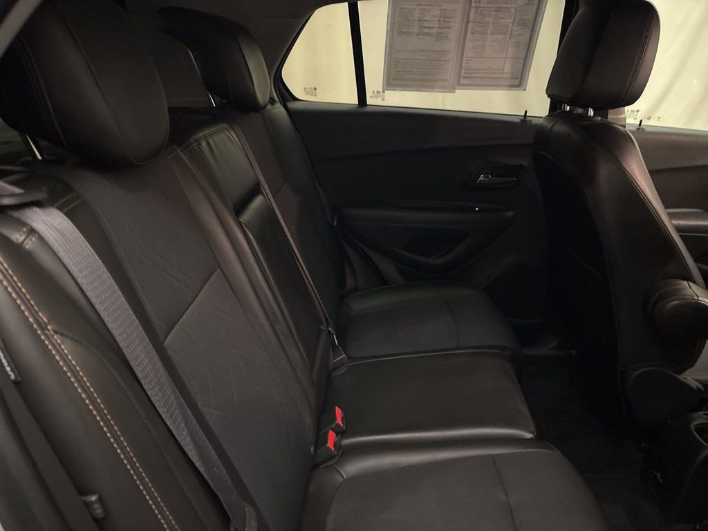 Used 2018 Chevrolet Trax LT w/ LT Convenience Package image 25