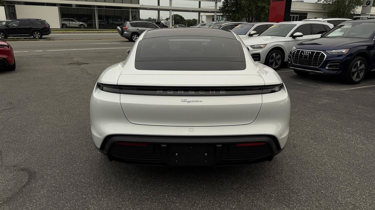 Used 2021 Porsche Taycan RWD image 13