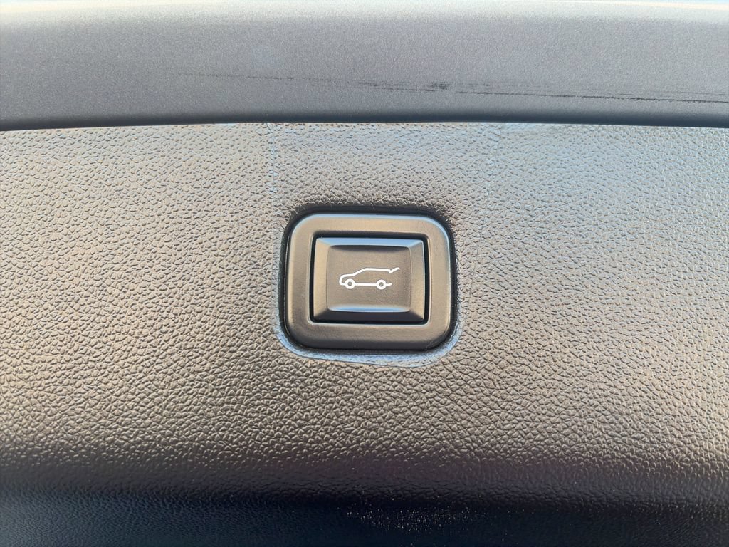 Used 2024 Chevrolet Blazer LT w/ Convenience Package FWD image 19