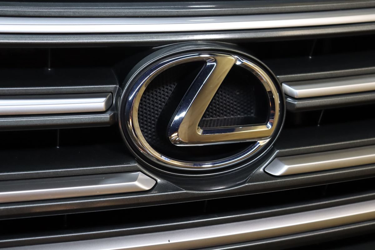 Used 2017 Lexus GX 460 w/ Navigation Package AWD/4WD image 12