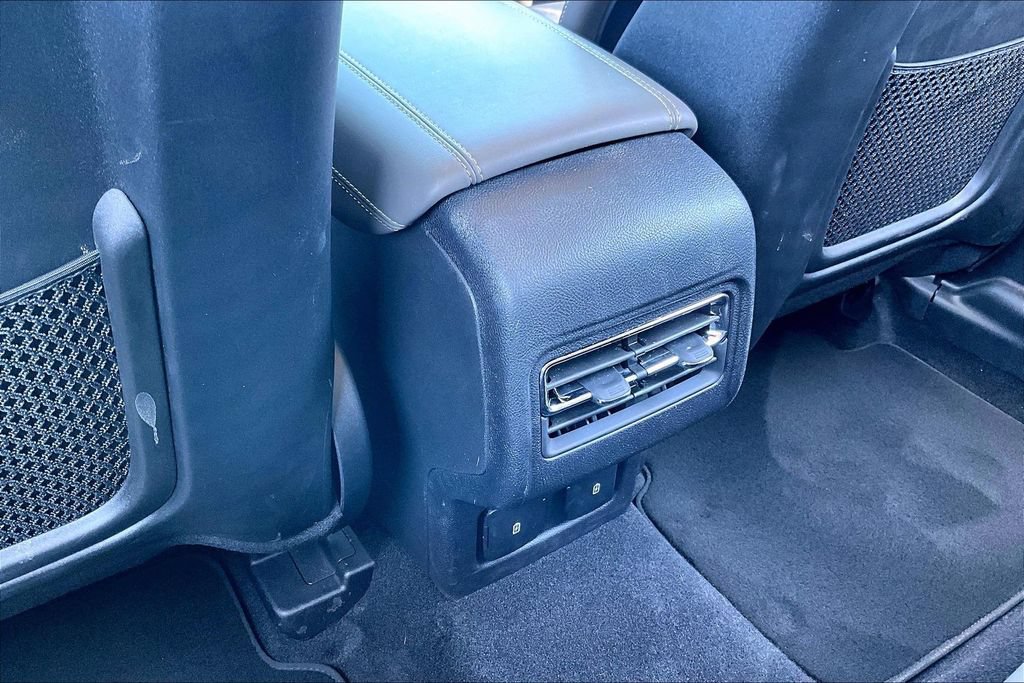 Used 2024 Lincoln Corsair Reserve w/ Equipment Group 201A AWD/4WD image 23