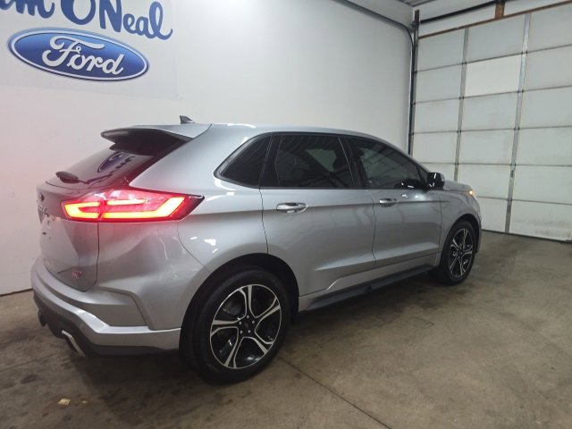 Used 2023 Ford Edge ST image 10