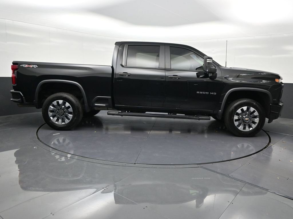 Used 2021 Chevrolet Silverado 2500 Custom w/ Custom Value Package AWD/4WD image 7