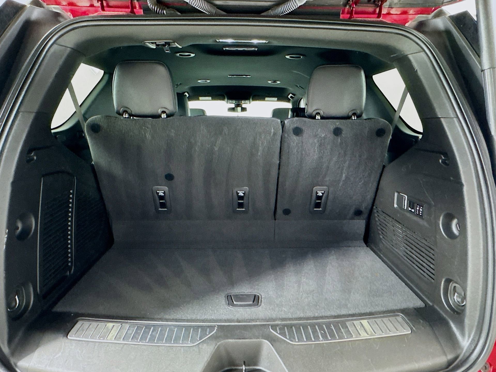 Used 2022 Chevrolet Tahoe Z71 w/ Z71 Off-Road Package image 27