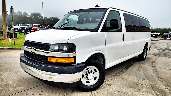 Used 2018 Chevrolet Express 3500 LT w/ LT Preferred Equipment Group RWD image 1
