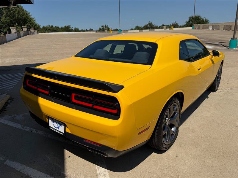 Used 2017 Dodge Challenger SXT RWD image 6