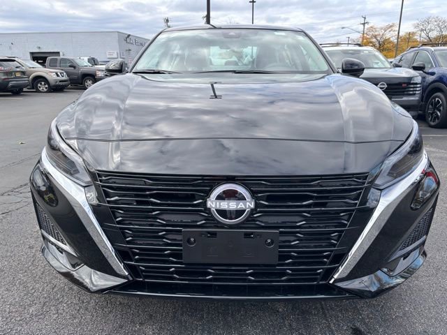 New 2025 Nissan Altima 2.5 SL image 2