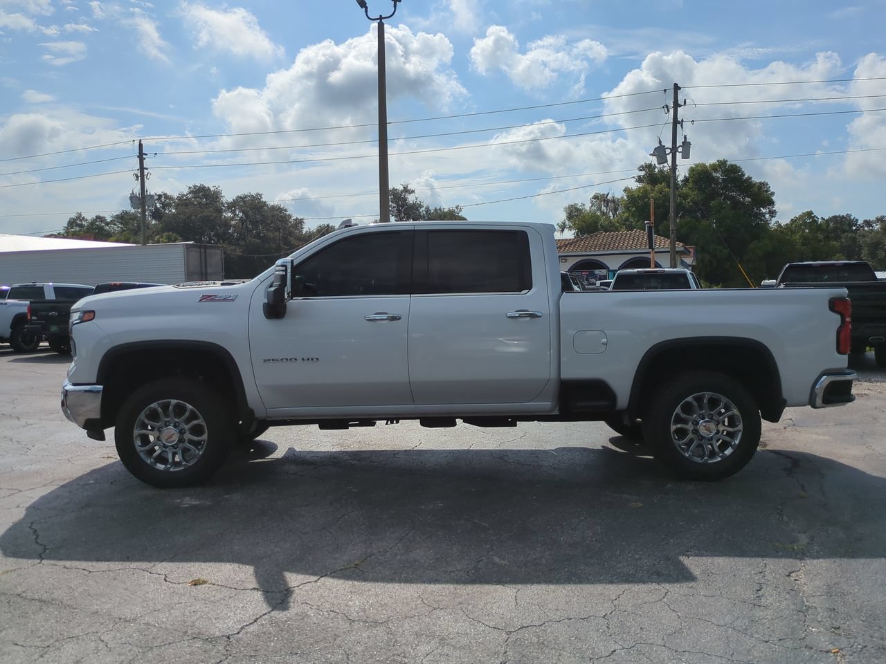 Used 2024 Chevrolet Silverado 2500 LTZ w/ LTZ Plus Package AWD/4WD image 7