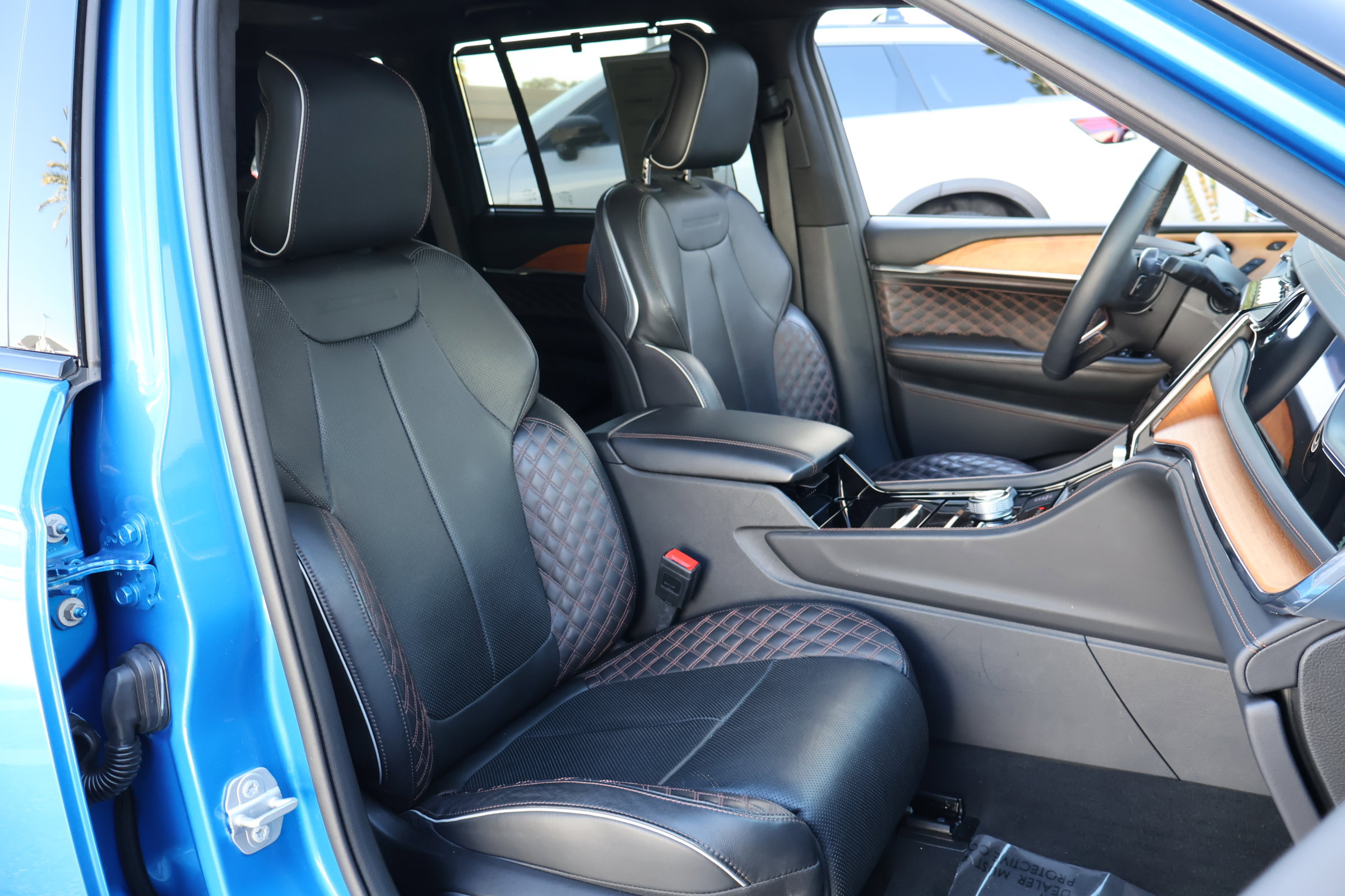 Used 2023 Jeep Grand Cherokee Summit image 22