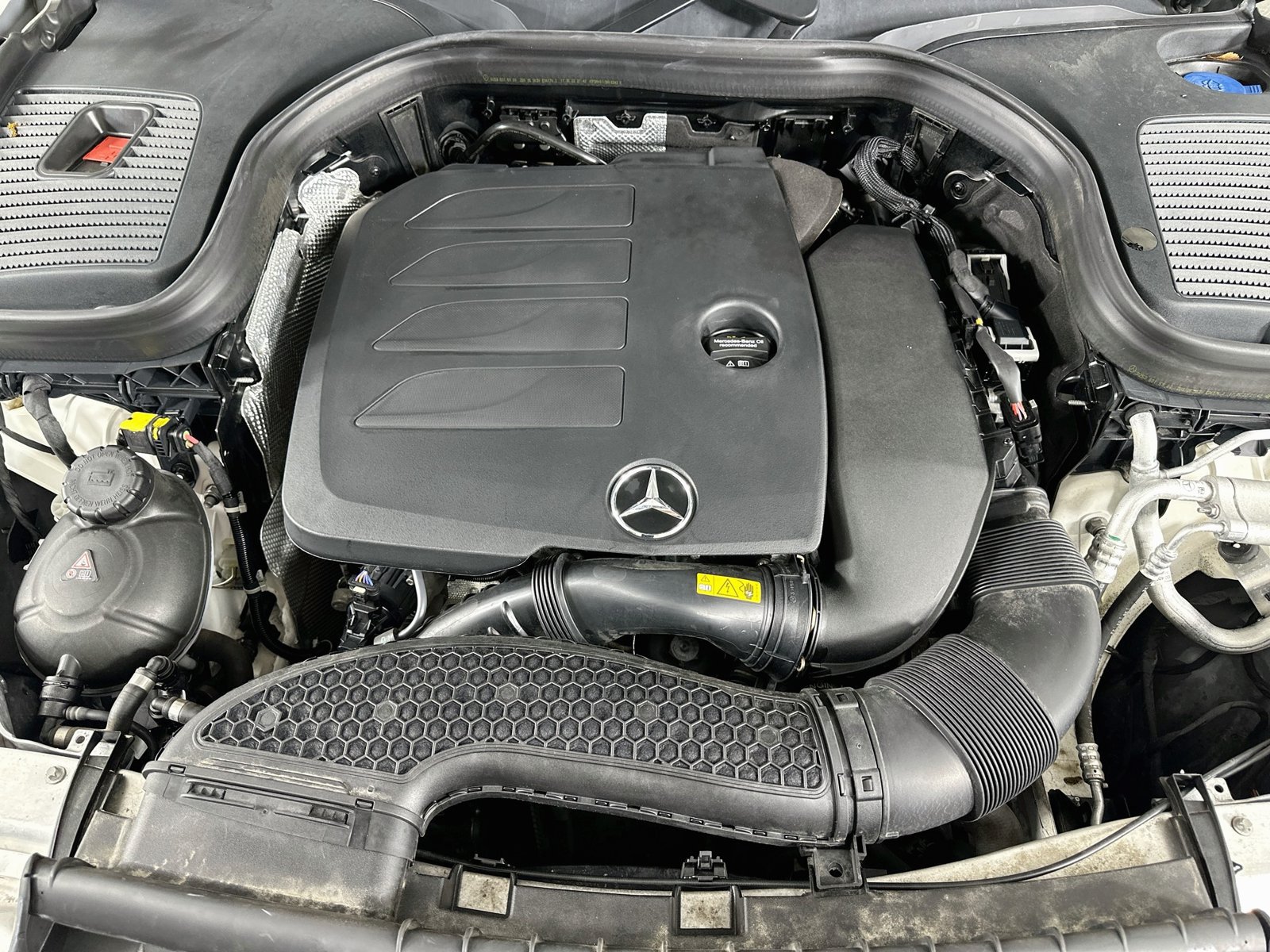 Used 2022 Mercedes-Benz GLC 300 4MATIC image 13