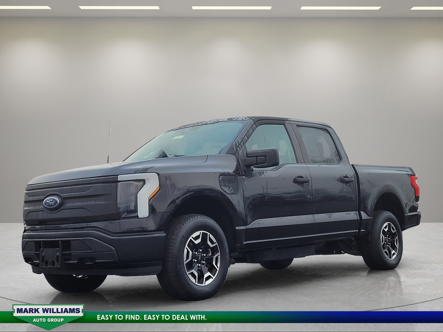 Used 2022 Ford F150 Lightning Pro AWD/4WD image 8