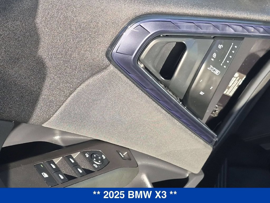 Used 2025 BMW X3 xDrive30i w/ Convenience Package AWD/4WD image 12