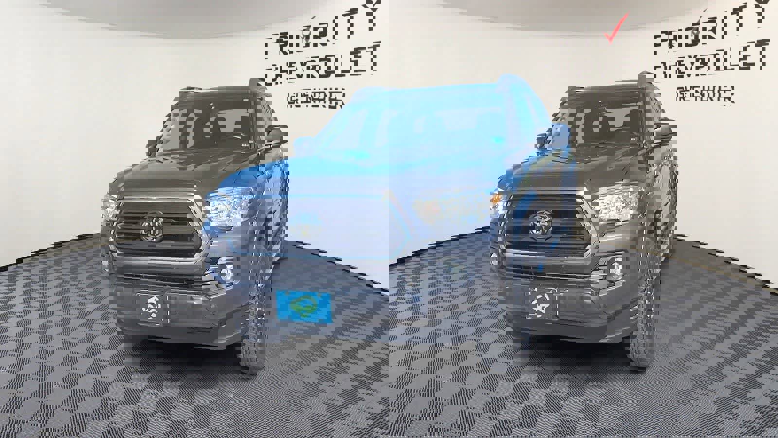 Used 2023 Toyota Tacoma SR5 w/ SX Package image 3