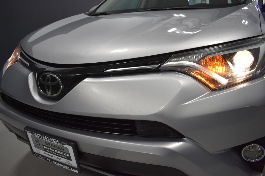 Used 2018 Toyota RAV4 XLE w/ Plus Extra Value Package FWD image 12