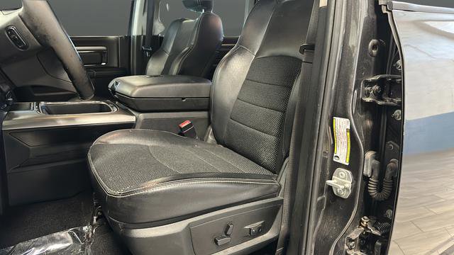 Used 2018 RAM 2500 Big Horn w/ Sport Appearance Group AWD/4WD image 9