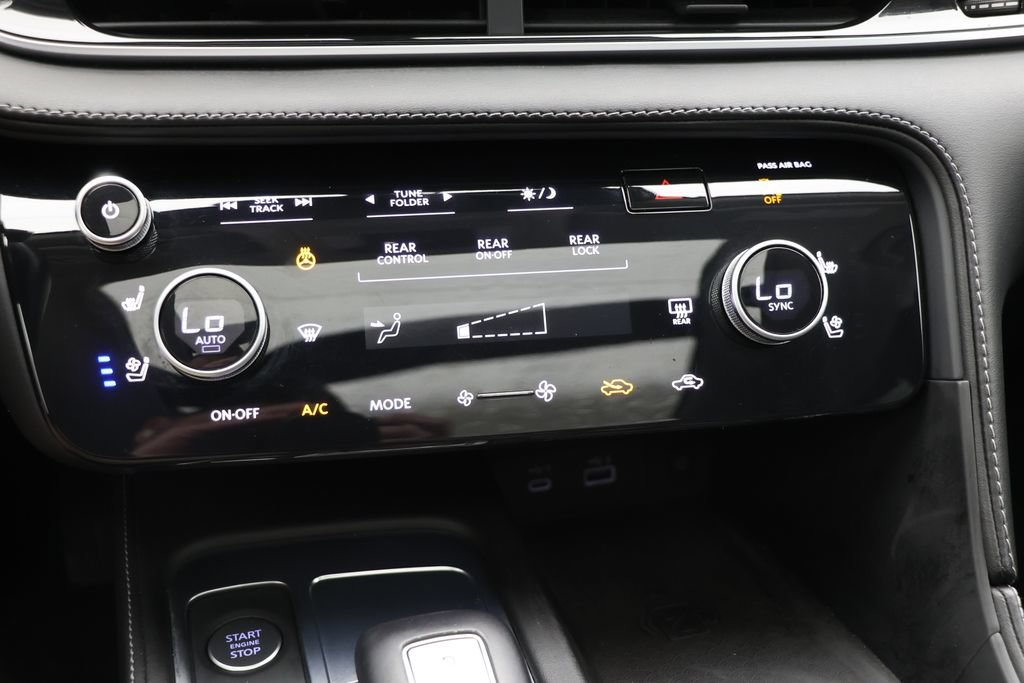 Used 2023 INFINITI QX60 Luxe w/ Performance Audio Package AWD/4WD image 23