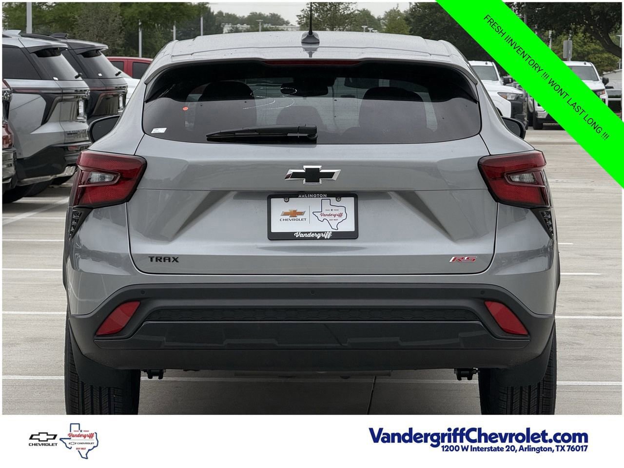 New 2026 Chevrolet Trax RS w/ Sunroof Package FWD image 5