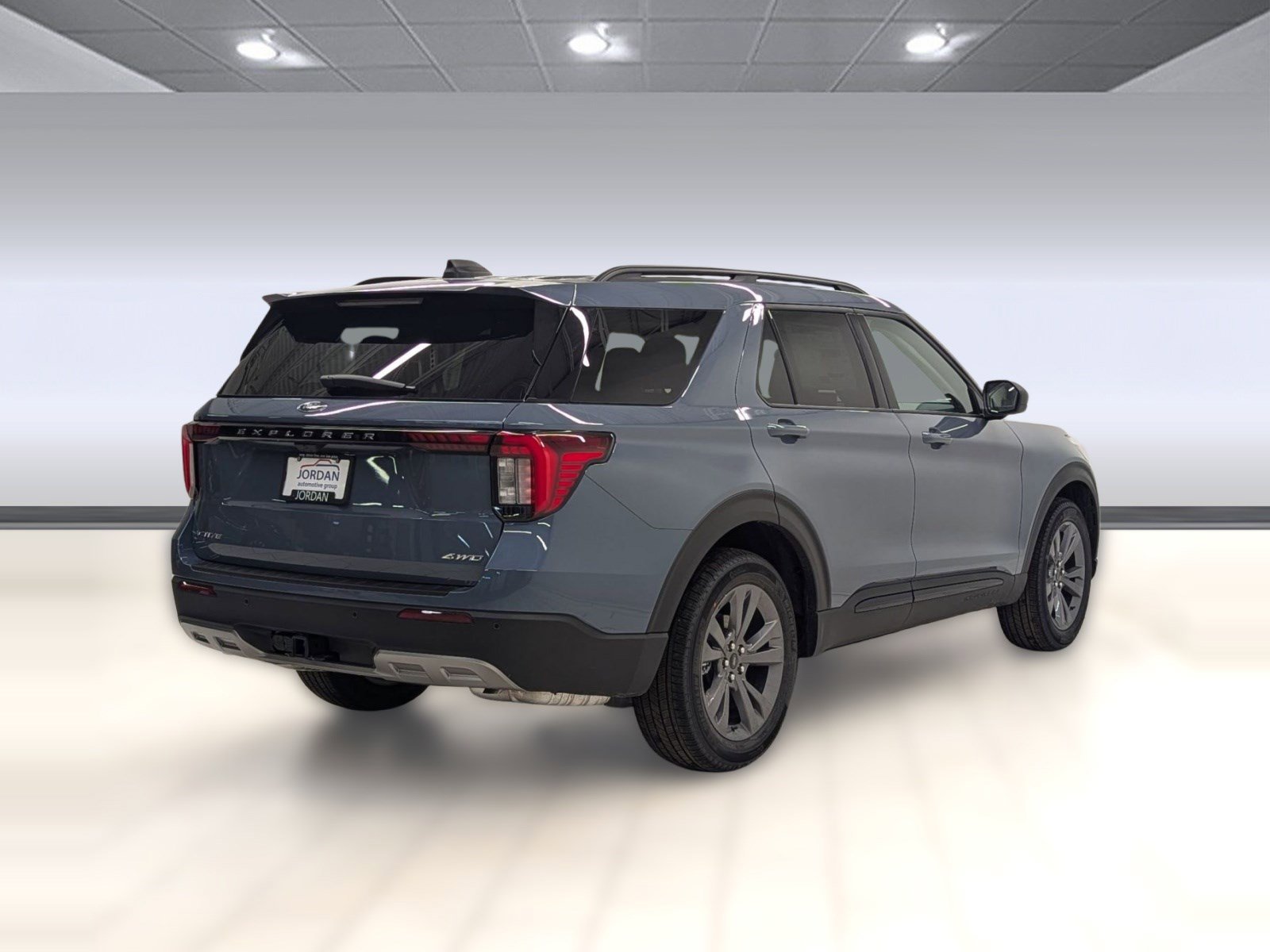 New 2026 Ford Explorer Active w/ Active Comfort Package image 7