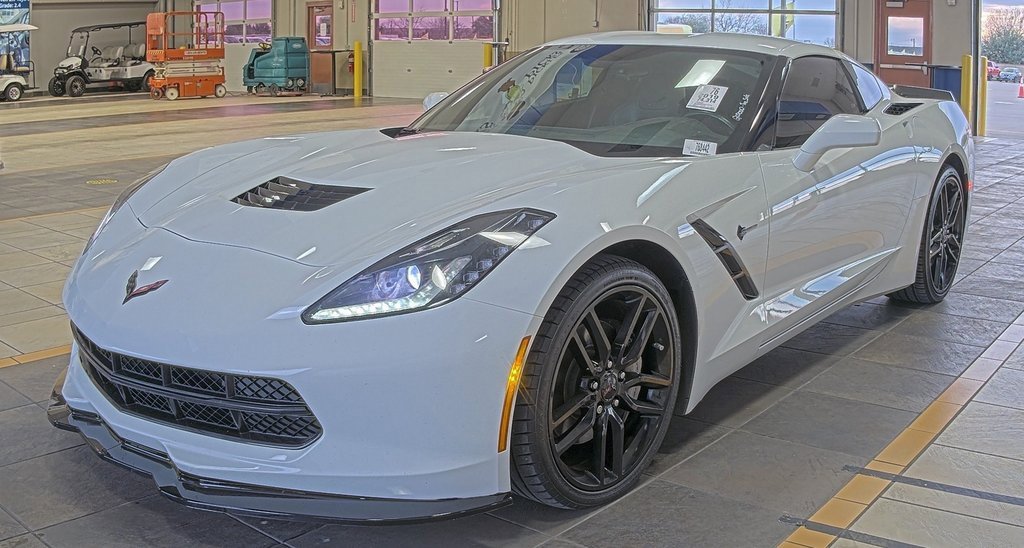 Used 2019 Chevrolet Corvette Stingray Coupe w/ Carbon Flash Badge Package image 14