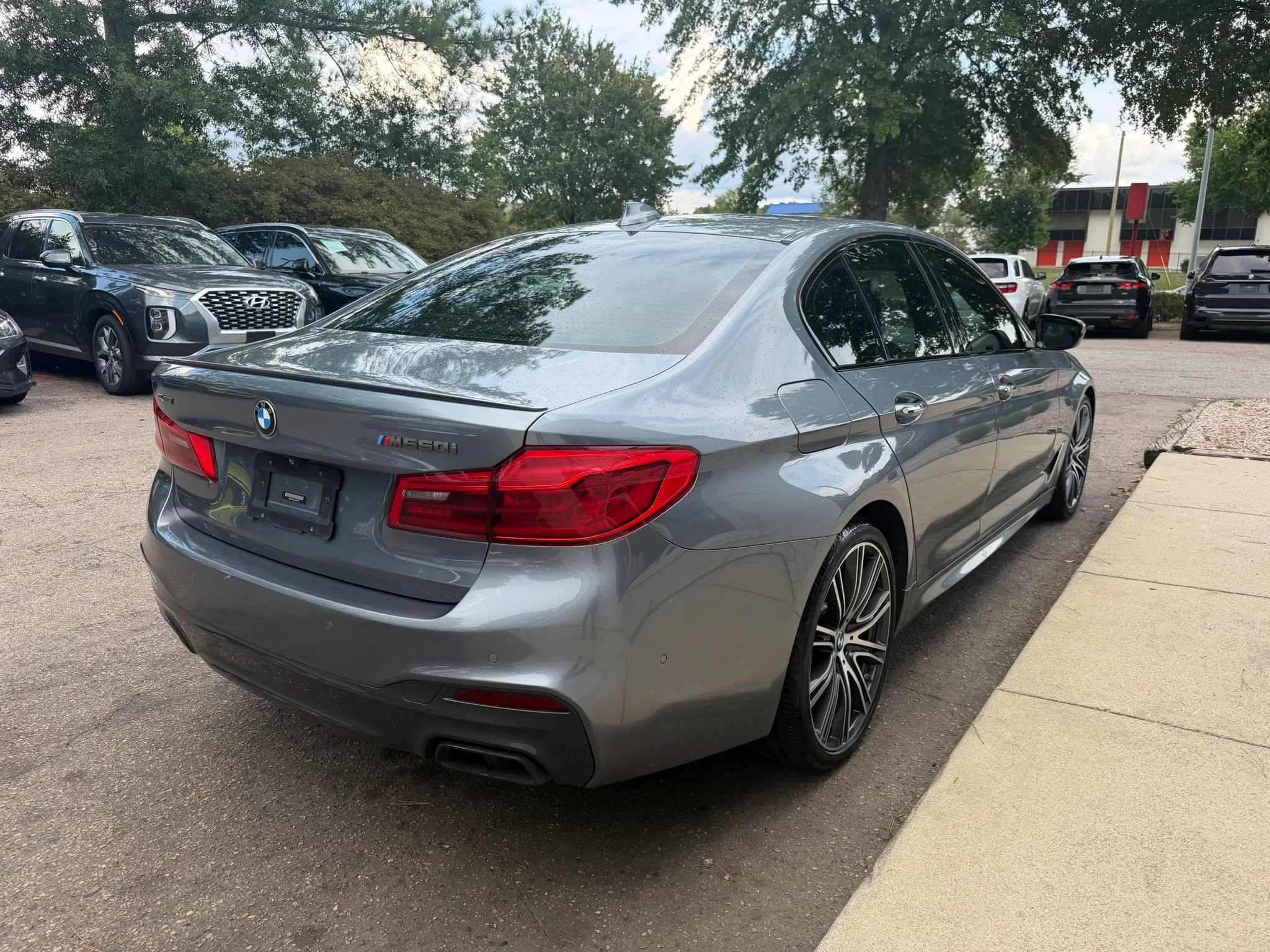 Used 2018 BMW M550i xDrive AWD/4WD image 5