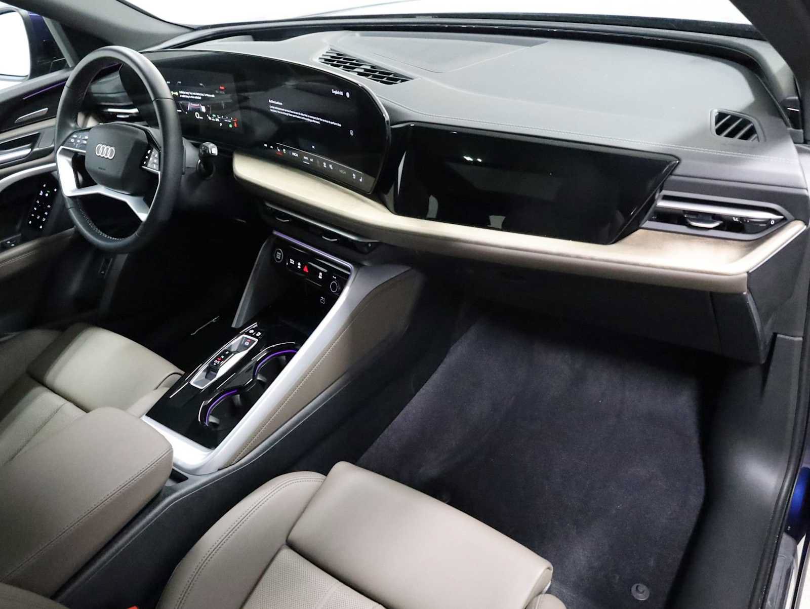 Certified 2025 Audi Q5 Premium Plus AWD/4WD image 6