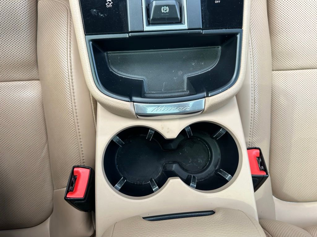 Certified 2023 Porsche Macan AWD/4WD image 27