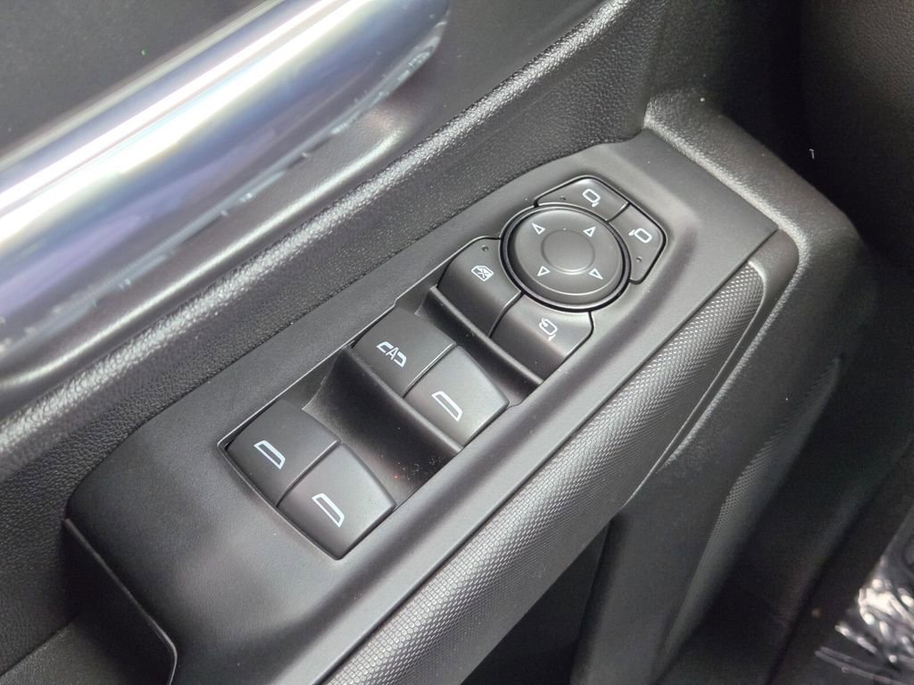 Used 2025 Chevrolet Silverado 2500 Custom w/ Custom Value Package image 23