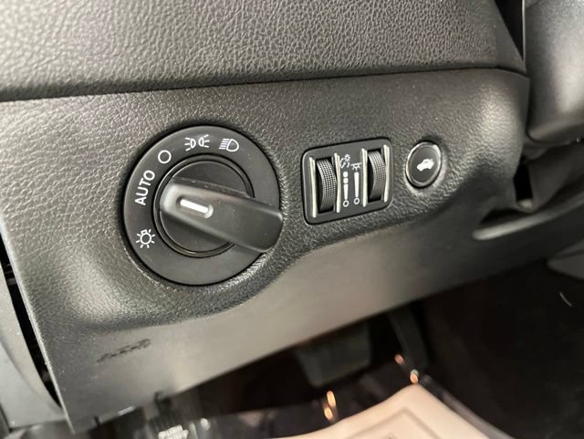 Used 2023 Dodge Charger SXT RWD image 30