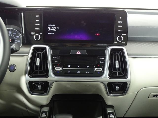 Used 2022 Kia Sorento SX image 26