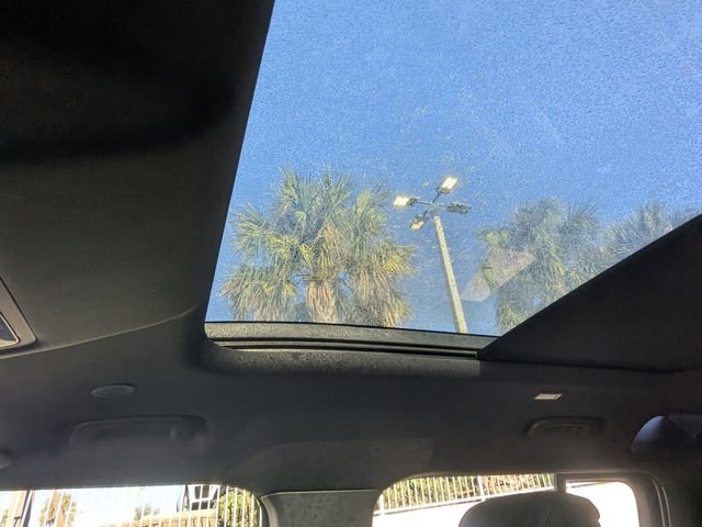 Used 2023 Land Rover Defender 110 V8 image 29