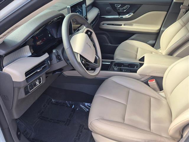 Used 2024 Lincoln Corsair FWD image 16