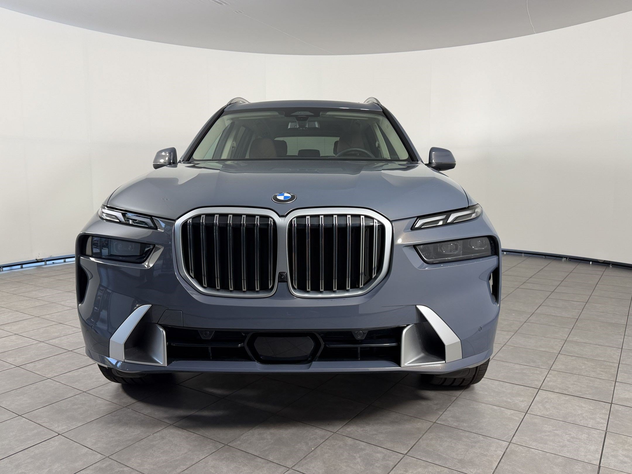 Certified 2026 BMW X7 xDrive40i AWD/4WD image 6