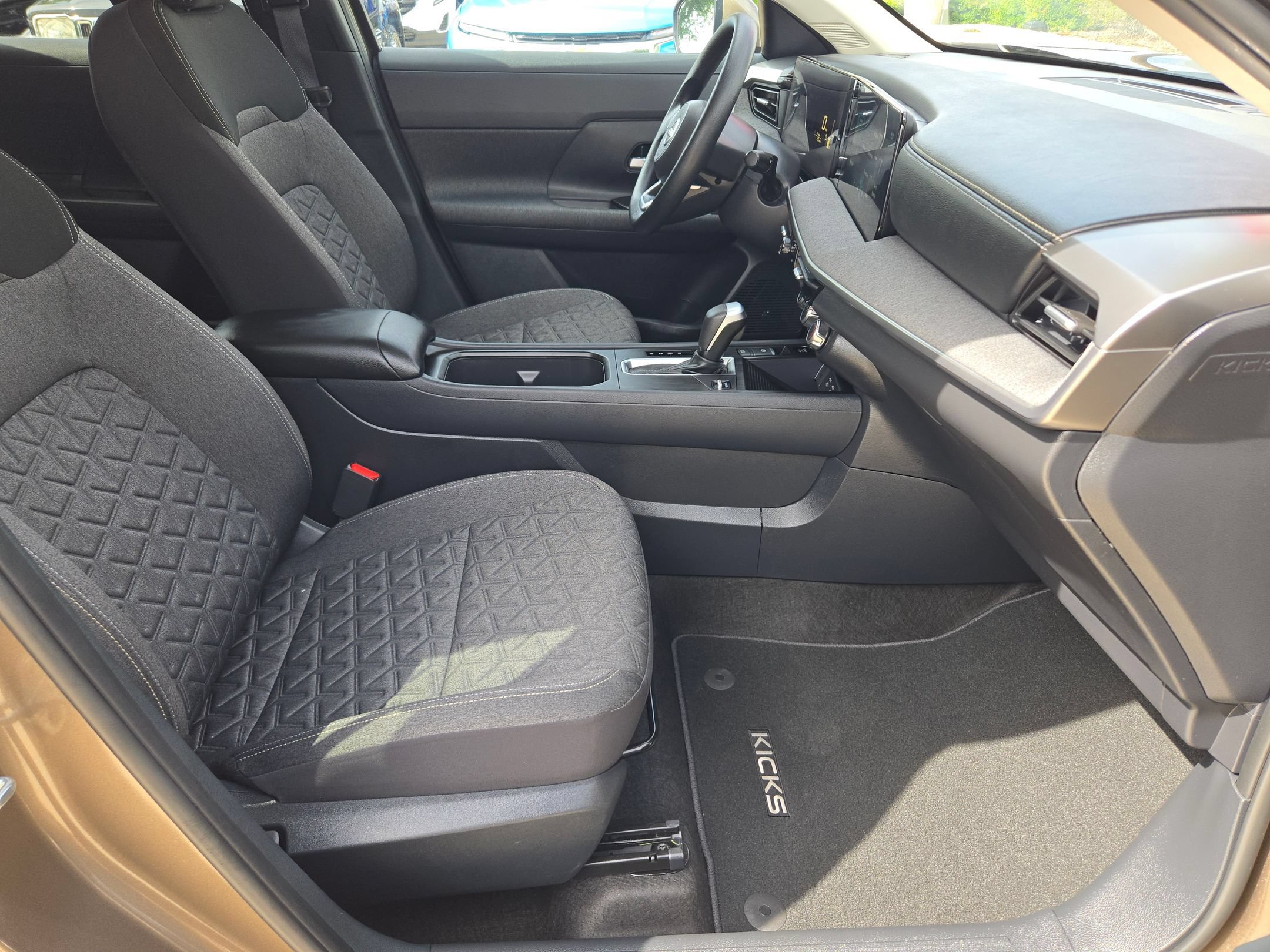 Certified 2025 Nissan Kicks SV FWD image 26