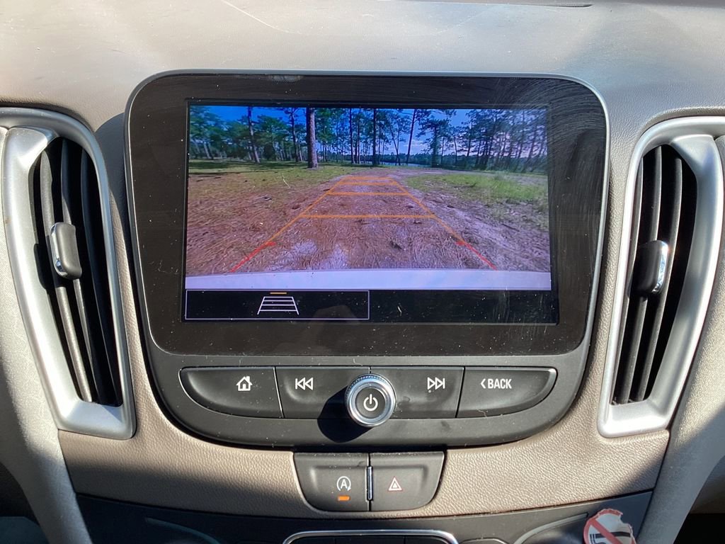 Used 2024 Chevrolet Malibu LT FWD image 24