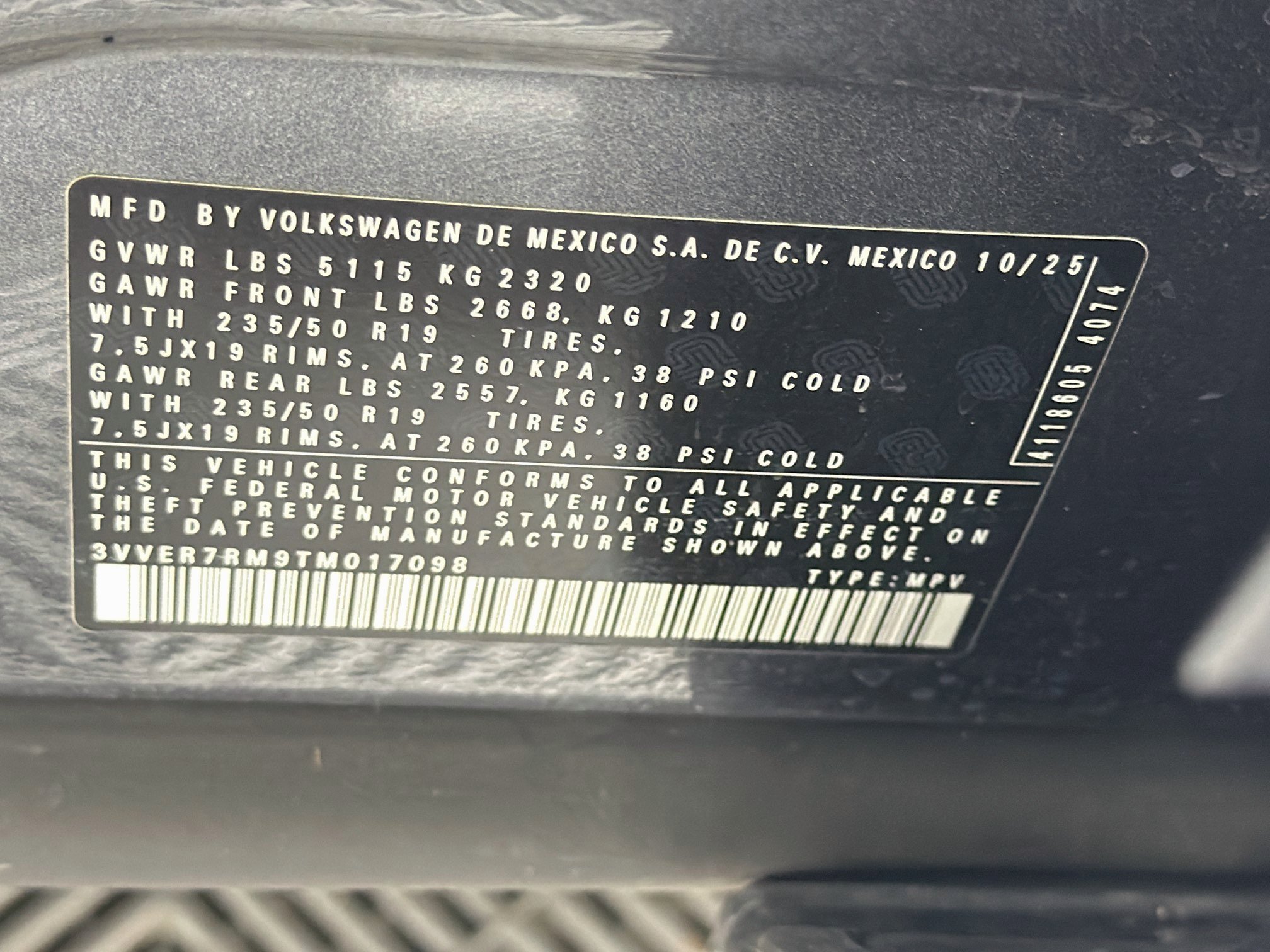 Used 2026 Volkswagen Tiguan SE AWD/4WD image 12