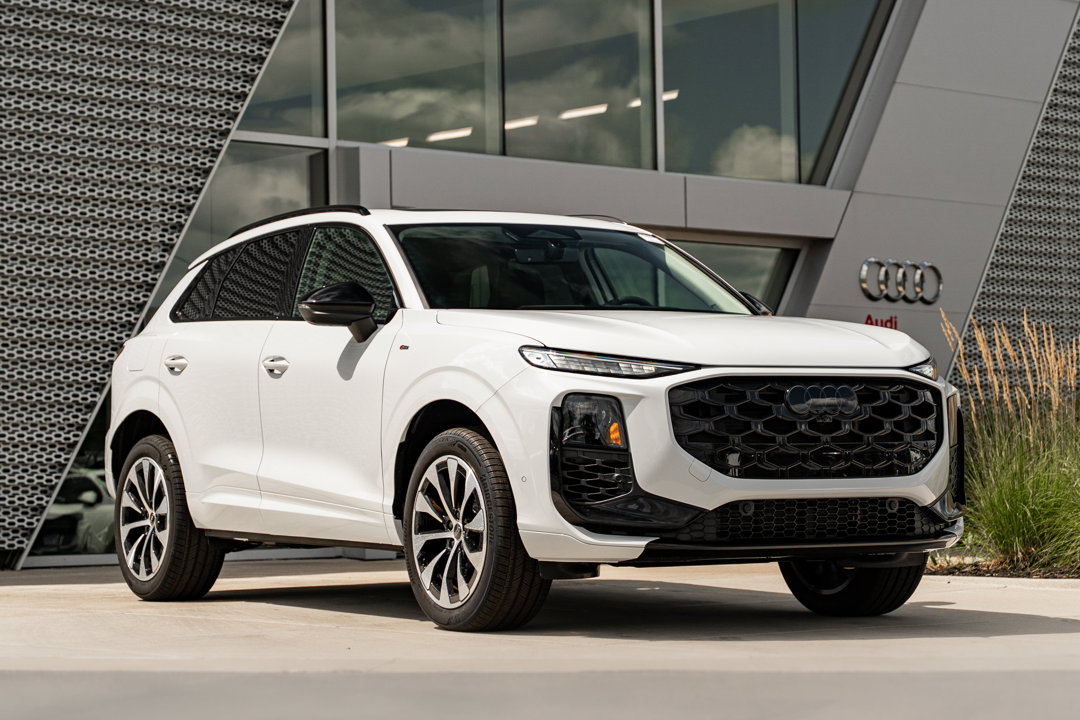 New 2026 Audi Q3 quattro 2.0T