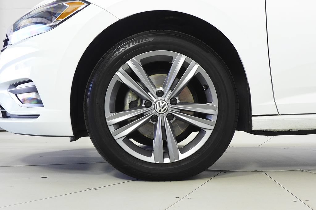 Used 2019 Volkswagen Jetta R-Line FWD image 5