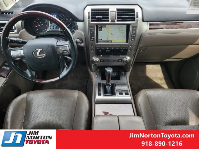 Used 2018 Lexus GX 460 Premium w/ Premium Package AWD/4WD image 28