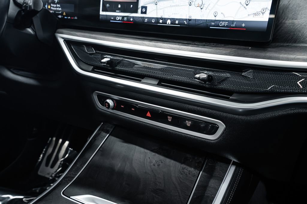 Used 2024 BMW X5 sDrive40i w/ M Sport Package image 25