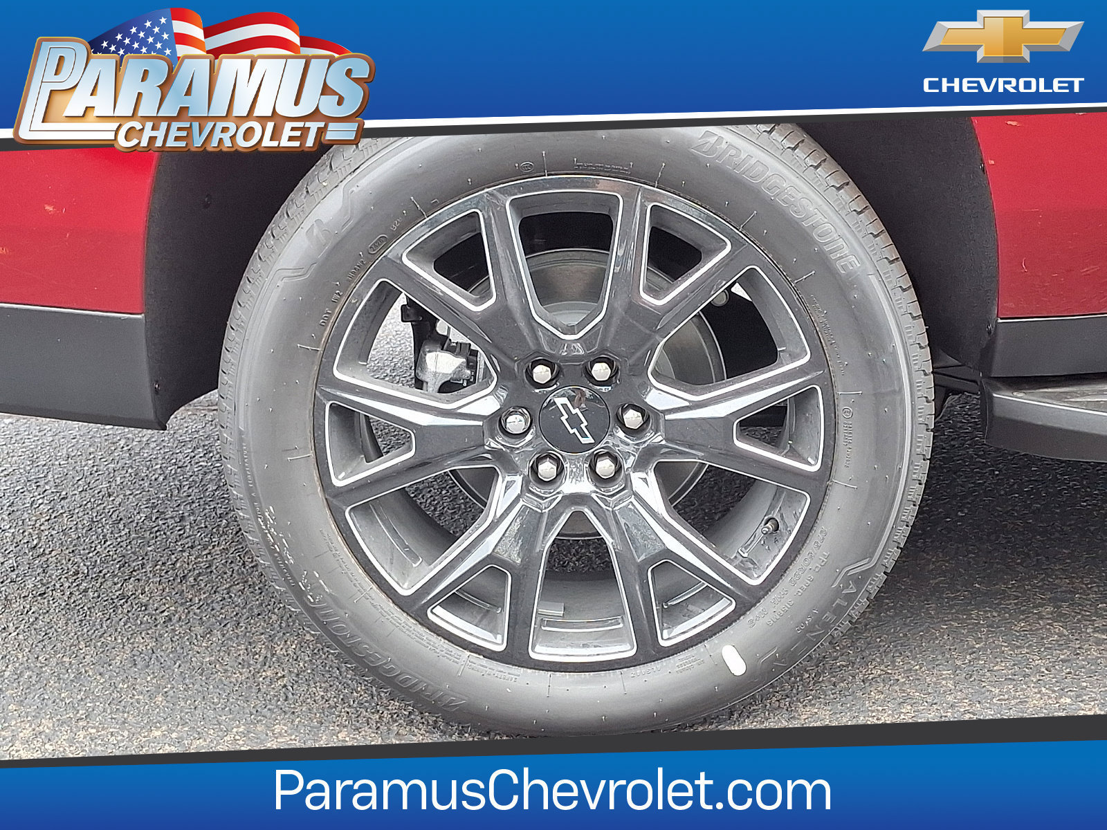New 2026 Chevrolet Suburban LT w/ Comfort Package AWD/4WD image 5