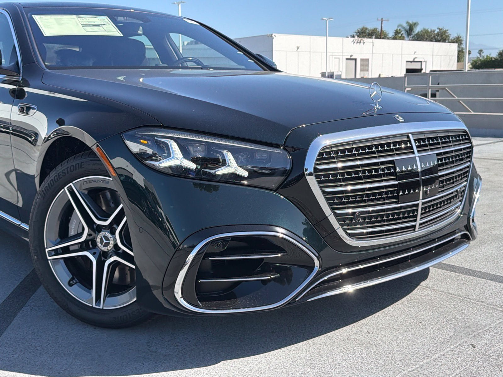 New 2027 Mercedes-Benz S 580 4MATIC Sedan image 3