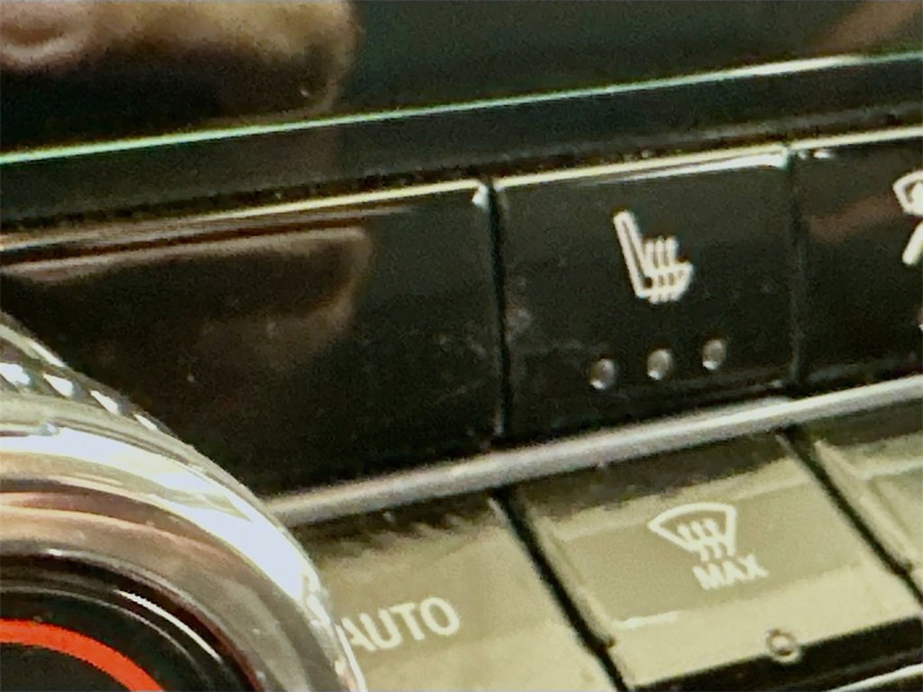 Used 2025 GMC Canyon AT4 image 21